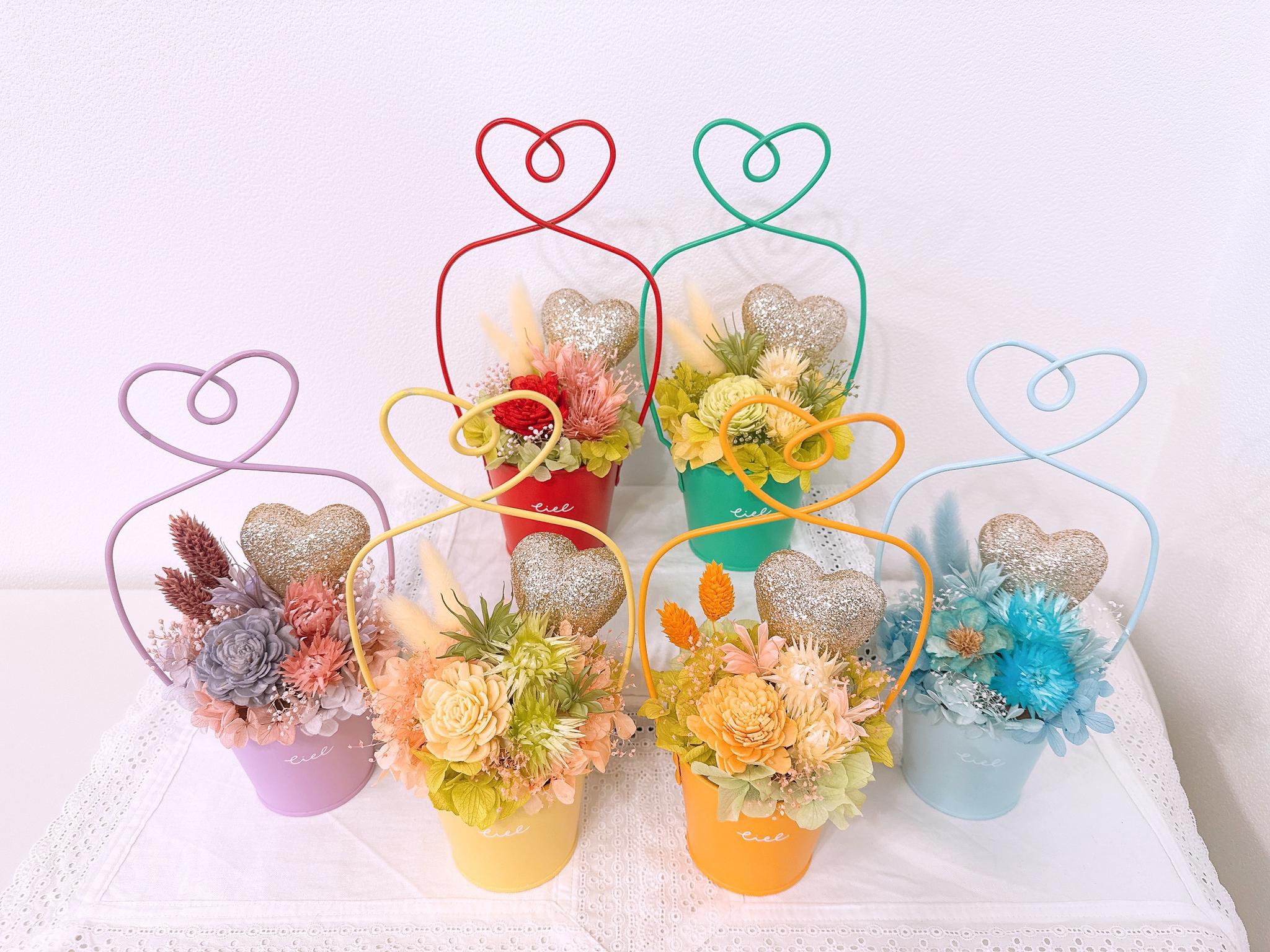 【想いを届ける母の日ギフト】選べる6色 数量限定 カラフルハートの プリザーブドフラワー ラッピング付き 母の日2026 | 3枚目